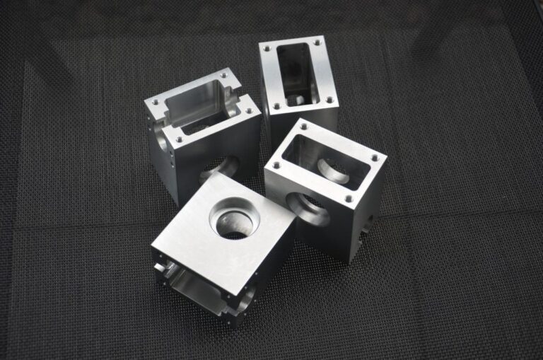 How Digitalization and Intelligence Upgrade CNC Milling and Turning